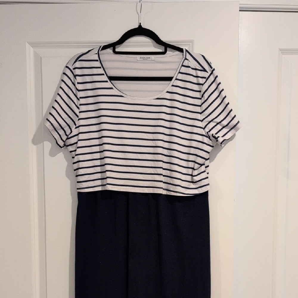 Universal Thread Navy and White Striped Midi Dress